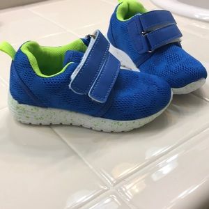 Brand new toddler boy Size 7